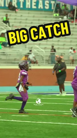 @juice making plays! #FYP #YouthSports #10UFootball #bluemarble #FootballHighlights #touchdown #football 