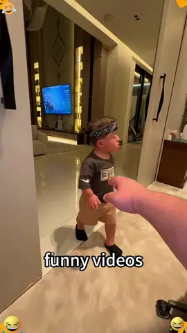 Funny video#foryou #funny #tiktok #funnyvideo #prankvideos 