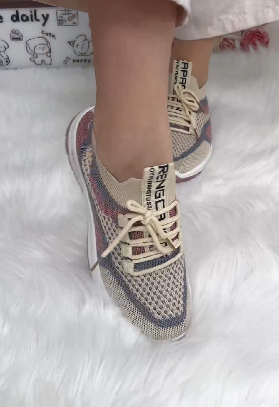 Women's Fashionable Mesh Shoes  #sportsshoes #womensstyle  #commutingtowork  #schoolsportsshoes  #comfortableandbreathable