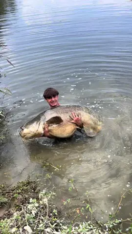 That’s big!! #fishing #viral #catfishing #catfish #fishingdero 