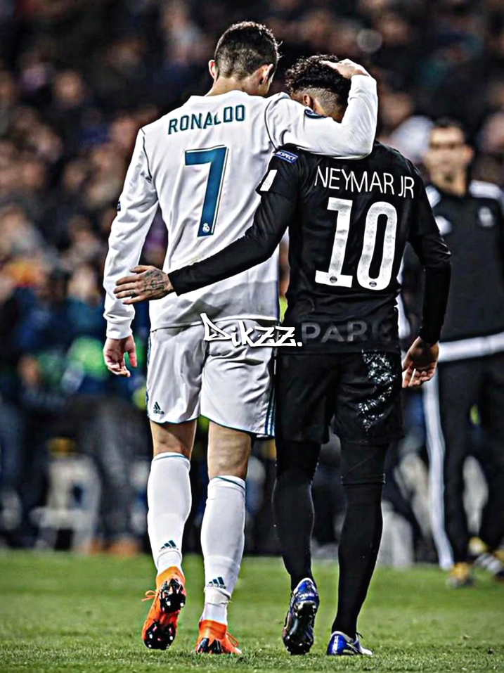 ronaldo said:shoot at referee neymar:okey bro  🤙🥶 . . . #neymar #ronaldo #football #jjbola #fypage 