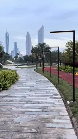 عَـسـانـي خَـفـيفـة حُـضـور فـي كـل قَـلـبْ  أَجـيـه و جِـعـل مـا يـوالـف قَـلـبـي إلا مـن يـحـبّـه  ❣️ #حديقة_الشهيد #الكويت #كويتي #كويت #العاصمة_الكويت  🇰🇼❤️