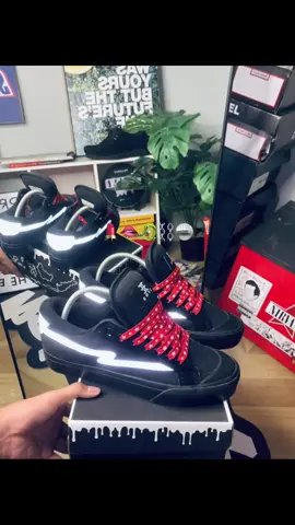 Kata mamah beli sepatu gemuk,biar keliatan udah gede🧢#sepatu #brandlokal #emoe #belilokal #fyppppppppppppppppppppppp 