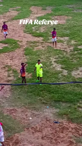 FIFA Referee✌️💥 #fifareferee #foryou #viralvideo #bangladesh🇧🇩 #viralvideo@Pritom shil @⚡J A M I L⚡ @JI H ∆N 🕸️ @جبين 