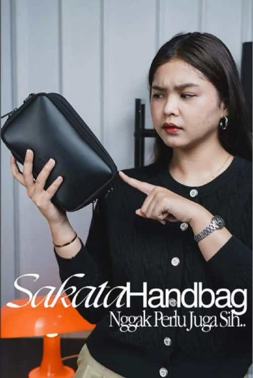 Kalau pake handbag sakata mau ganti style apapun kalian gaperlu ganti tas sob! 😁 #ruselco #stepupyourstyle #handbag #clutchbag 