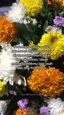 Ig (queenbouquet.surabaya)  Ready setiap hari🌹  - Hand bouquet - ⁠Papan bunga ucapan - ⁠Bunga meja - ⁠Bunga krans  - ⁠Bunga taman - ⁠Bunga tutup peti - ⁠Standing flower - ⁠Dekorasi Contact us : 087753488401 #buketmurah #buketbunga #fyp #floristsoftiktok #pasarbungakayoon 