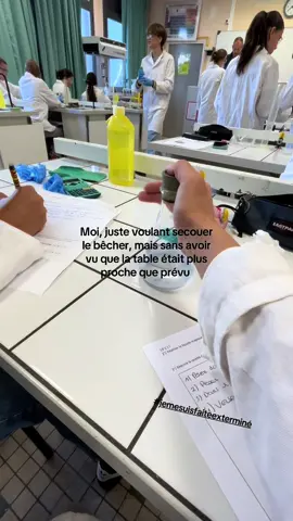 #fyp #drole #cour #physics #physiquechimie #pov #@Ava💋 