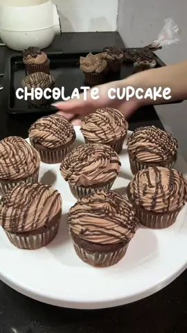 Tôi không thích socola đâu! Tôi bị ép buộc 🥹 #fyp #xh #baking #chocolate #cupcake 