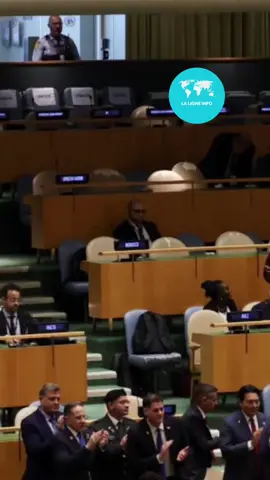 🇲🇦🤝🇮🇱un diplomate marocain reste assis face à Netanyahu #Info #Actu #maroc #israel #palestine 
