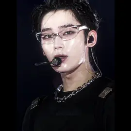 PLEASEE wear that glasses 24/7😩 | sdt: my cutie that rendered this for 5 hrs @narin 🥺🤍 | link in bio! #booapp #sunoo #enhypen #sunooedit #enhypenedit 