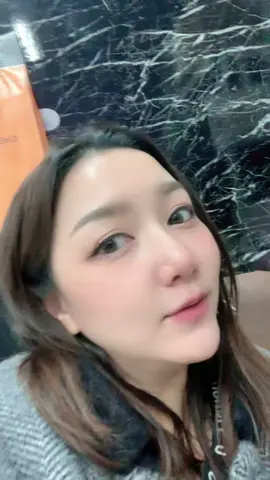 สวัสดีค่ะทุกคน คุณรู้จักดิฉันมั้ยคะ🤣 แอพอะไรเนี้ยเกินจริงไปมาก กอไก่ล้านตัว🥹#คนไทยเป็นคนตลก #คนว่าง #แอพดีบอกต่อ #ไม่ต้องศัลยกรรม #ฉันคือใคร 