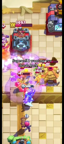 Like cmon buff her supercell🥀#clashroyale#clashroyalememes#fyp#viral#meme 