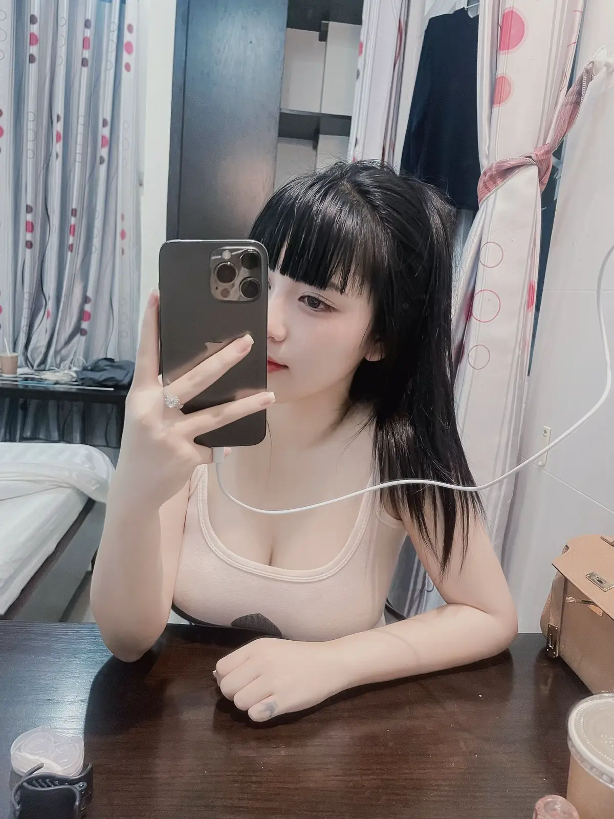 ib là ql lìn:)@Mai Kim Nguyen 