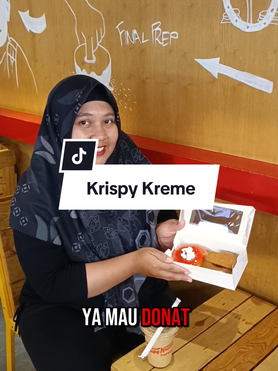 nongki cantik sambil ngopi + makan donat di Krispy kreme🤤🤤 ambil promonya sekarang d tag lokasi vidio ini #goacademydiningsep  #promomakangajian  #promoseruweekend  #krispykreme  #buy1get1 