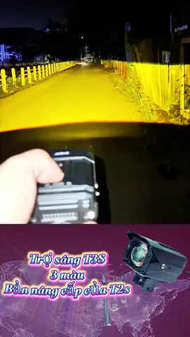 Trợ sáng T3s bản nâng cấp của T2s tích hợp 3 màu, thay đổi màu qua từng lần bật, tắt. Có pha màn chập của bi 3.0, có mắt quỷ đỏ. 