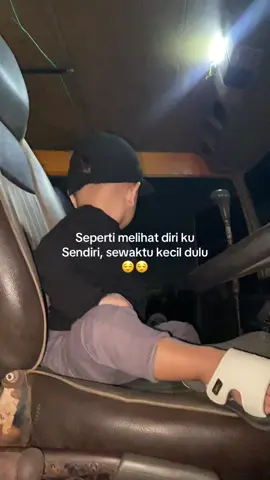 Kalok udahh naek ga mau turun model nya 🤦‍♂️😂