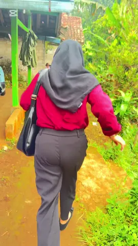 Hal yang menyakitkan anak Rantau Tuh saat Pulang mamah udah gak bisa Jalan & Bicara Lalu di beri pilihan untuk merawat orang tua atau tetap kerja 😔😔😔#CapCut #padahariini #EkspresikanDenganCapCut #masyaallahtabarakkallah❤❤❤ 