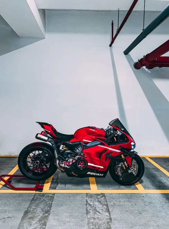 Xe khách bên Được  Tất cả đồ chơi điều độ bên Được   Ta nói...quá được...#Pkl #ducati #desmo #service 