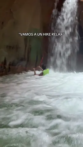 La verdadera experiencia, se me cayeron los pantalones con to… 🤣 #jordan #traveler #travel #hikes #easyhike 