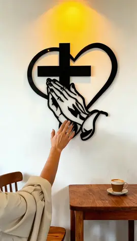 #spotlightfinds #decoration #jesus #jesuslovesyou #walldecor 