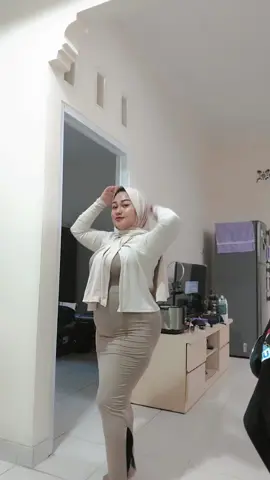 judul lagu ada yg tau ga? 