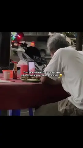 Aamiin yrb❤️ #cintasejati #couplegoals #growoldwithyou #oldcouple #setia 