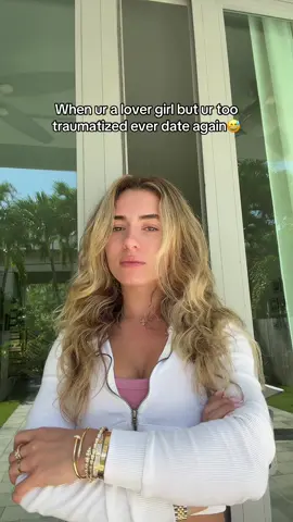 I don’t belong on the streets, I belong in the comfort of my home🥹🤪 