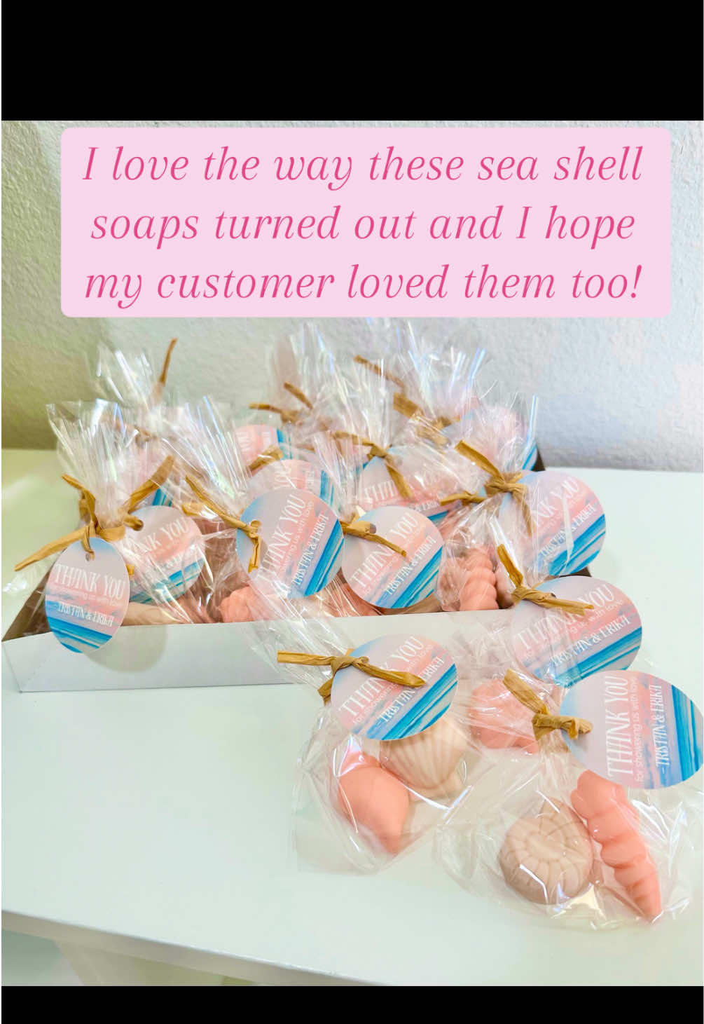 I love the way this order of sea shell soaps turned out! What cute party favors for a baby shower! #babyshowerideas #partyfavors #soapmaking #partyplanning #diysoap 