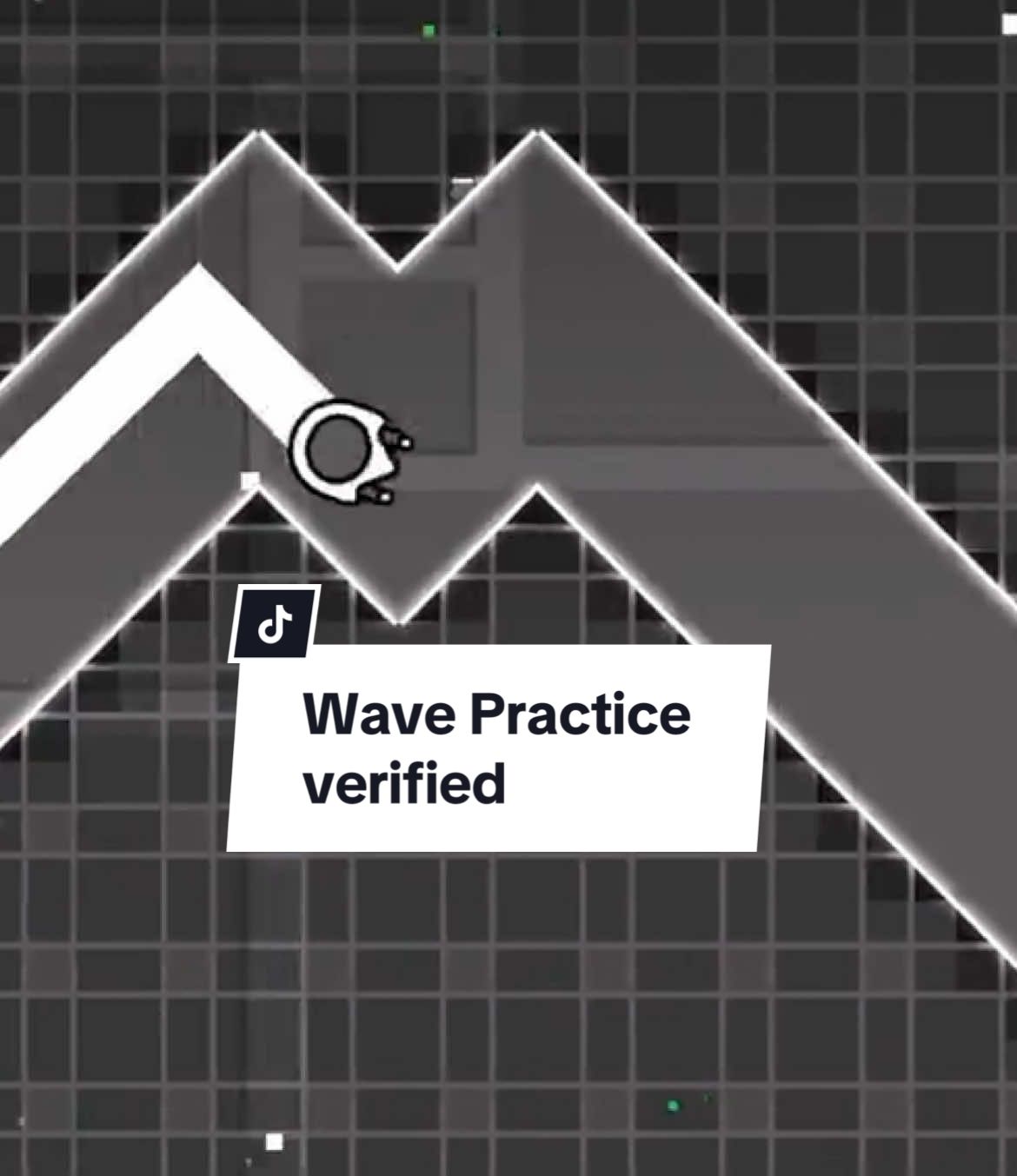 It took me a few attemps to verify (tried to act nonchelant at the end 🥶) #level #geometrydash #wave #practice #verfied 