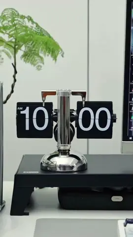 Flip through time! 🕰️✨ This retro clock brings satisfying flips to your desk or shelf. #flipcock #retrovibes #analogclock #tiktokmademebuyit#fyp