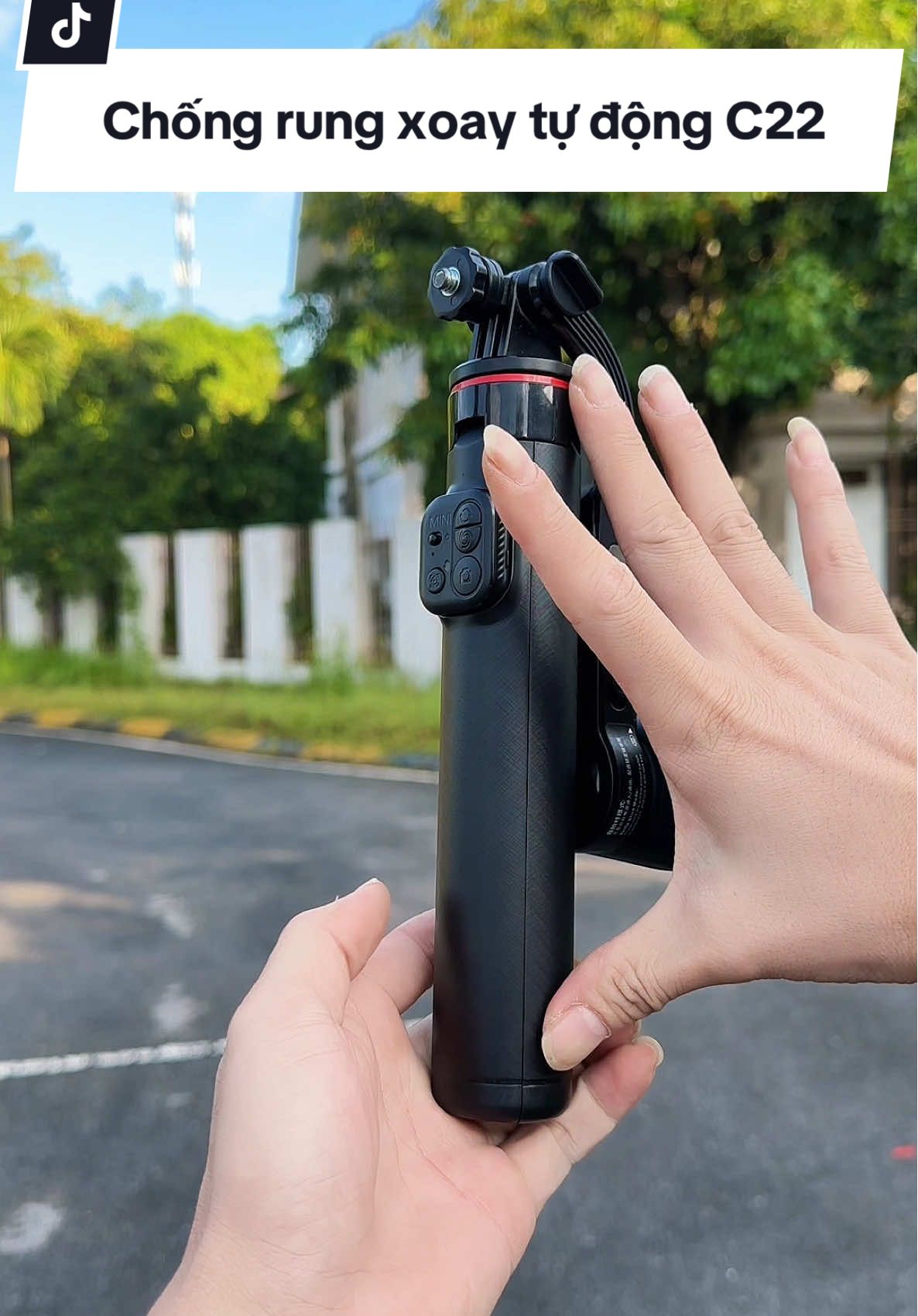 Chống rung điện thoại C22 xoay tự động không cần tải app gập gọn 22cm#chuanmylinh #chongrungc22 #gimbalc22 #chongrungdienthoai #gimbalchongrung 