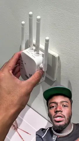 - de 10€, 50 appareils connectés pas de perte de signal ! #wifibooster #wifiamplificateur #wifimaison #internetrapide #tiktokshop 