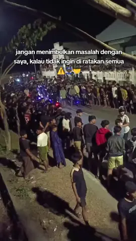 tetap salam satu hobi sataretanan✊ aturan peraspalan🤝👮🏿‍♂️#foryoupage #liaranmadura #ilegalrace #lewatberanda #fypviraltiktok🖤シ゚☆♡ @ali_hdyat🔰 
