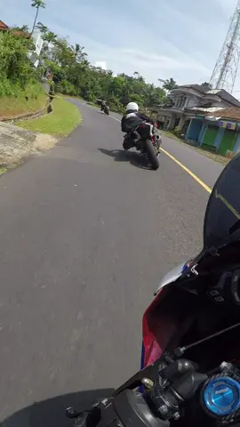 udah lama ga ngojek 🤏🏻  #cbr250rr #bts #fyp 