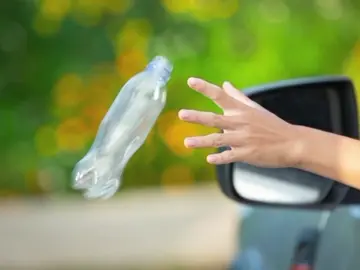 negara maju di mulai dari hal kecil seperti buang sampah pada tempatnya, yuk bisa yuk #pedulilingkungan #buangsampahpadatempatnya #edukatifdampakdarimembuangsampahsembarangan #fyppppppppppppppppppppppp #paratiiiiiiiiiiiiiiiiiiiiiiiiiiiiiii 
