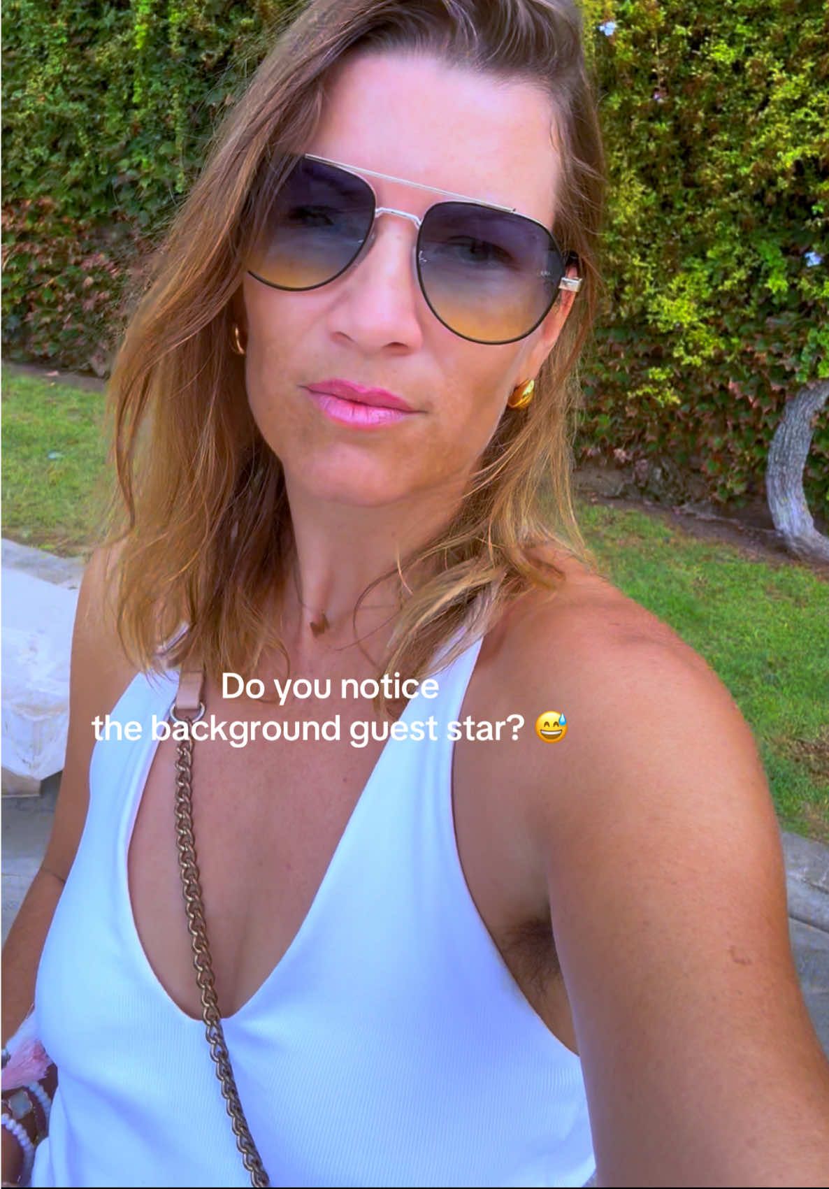 ✨ My sunglasses were meant to be the star… until my guest walked in. So tell me — what caught your eye more? 😂  #OOTD #fashionvibes #naturallook #viralvideo #angelasteelfashion