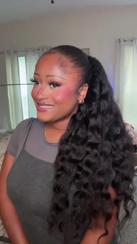 Straight or curly? This ponytail is sooo cute ☺️ @oqhairshop @oqhairofficial #oqhair #drawstringponytail #ponyail #humanhairponytail #kinkystraight 