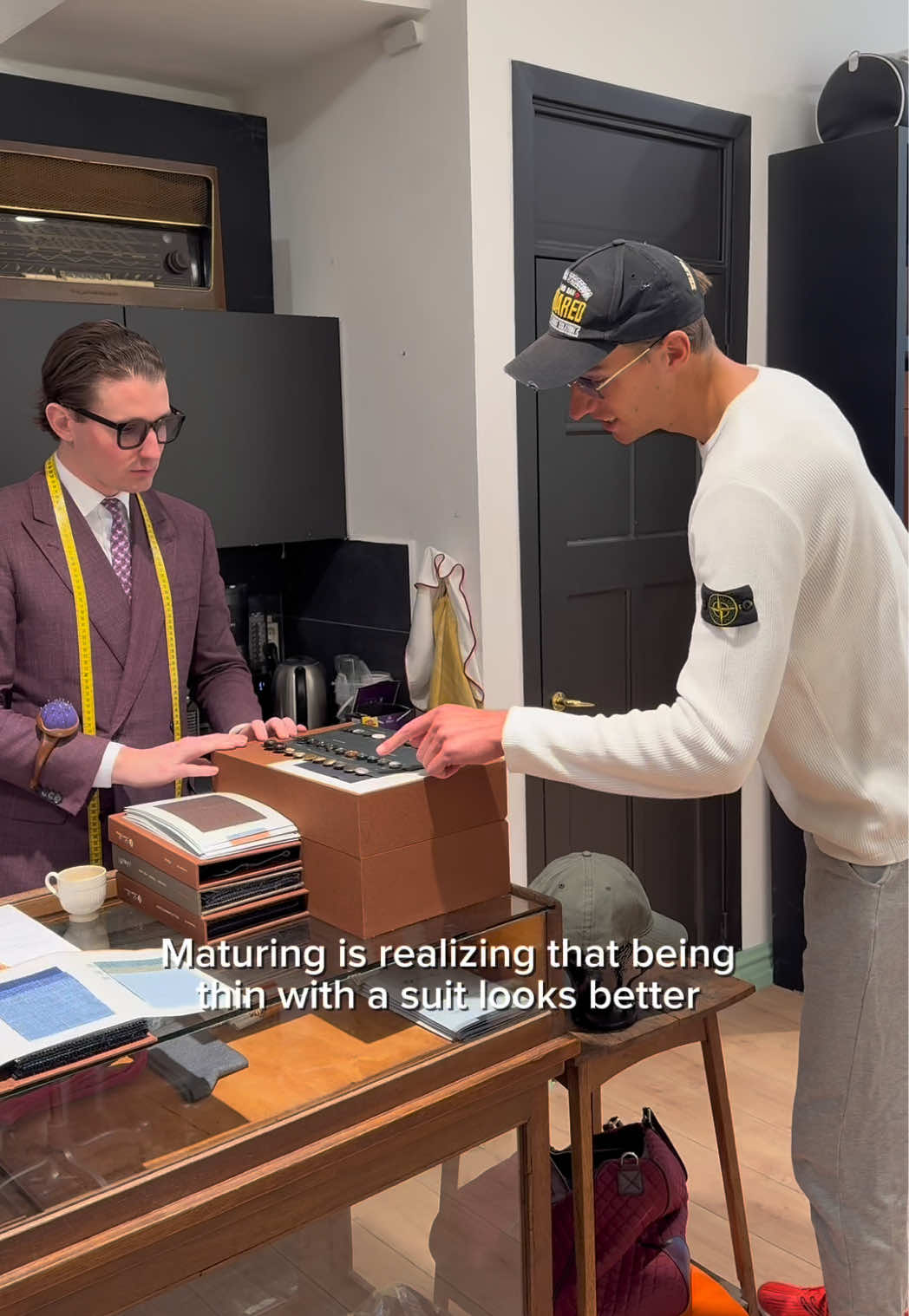 Make it normal to show up on dates in a suit @Melvin de Tailor 