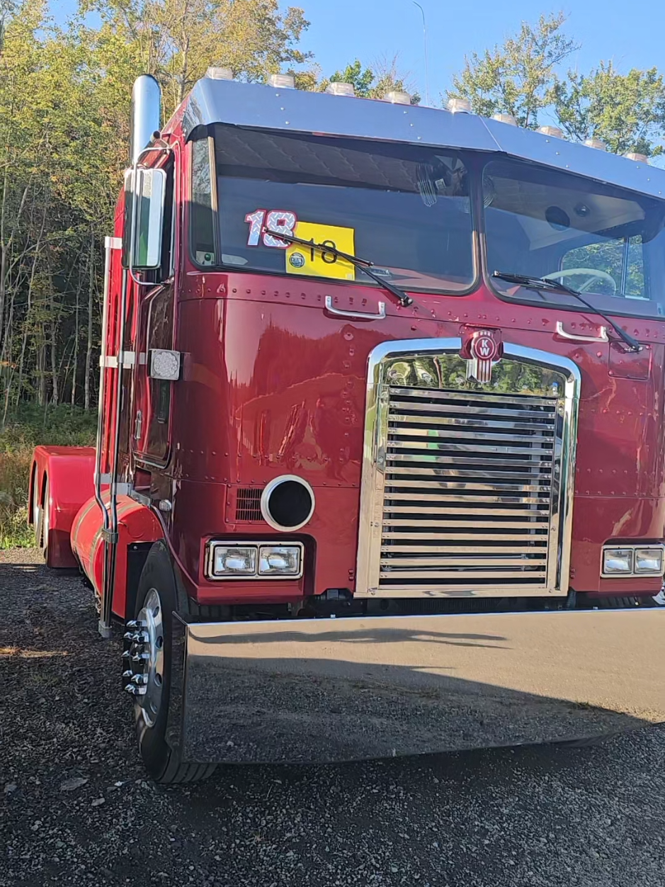 out here #uphillracing in the sticks with some #hotrig bold with plenty of that #horsepower 👌 lets get it 