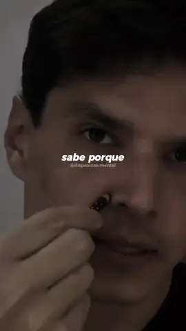 A verdade é que muitas pessoas só continuam te desrespeitando porque perceberam que você aceita calado, que prefere engolir a dor a impor limites. Quando você tolera o que fere, ensina ao outro que é permitido te tratar assim. O problema não é apenas quem pisa, mas também o espaço que você dá para que esse pisar aconteça. Não se trata de ser duro ou agressivo, mas de aprender a se posicionar, a mostrar que sua vida, seu tempo e sua dignidade têm valor. O vídeo fala exatamente sobre essa linha tênue entre amor-próprio e submissão. Porque quando você deixa claro que não aceita menos do que merece, muita gente se afasta — e isso é uma bênção disfarçada. Respeito não se implora, se impõe com atitudes. Então, reflita: até quando você vai aceitar viver em uma condição que só diminui o que existe de grandioso em você? Créditos: @brunoc4rdoso