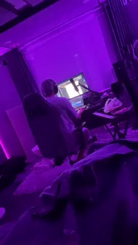 Đổi người tự trị nghỉ ngơi đôi chút 🫡 #thieuthan #khoivu #buiduyngoc #anhtraisayhi2025