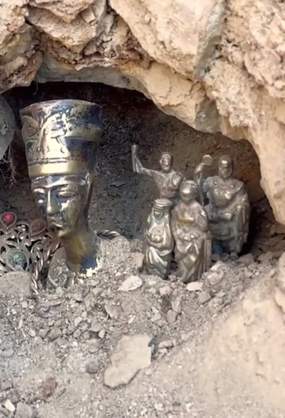 #treasure #metaldetector #treasurehunt #gold #findgold 