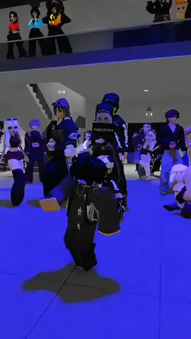 NOBODY TREND #fypシ゚viral #capcut #robloxfyp #fypage #salondefiestasroblox💃🏻💃🏻 