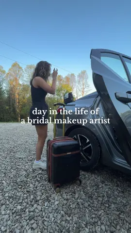 I love wedding days!! Why was my tripod being rude lolllll #dayinmylife #dayinthelifevlog #Vlog #wedding #bride 