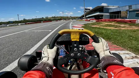 Traçado invertido no kartódromo RBC RACING
