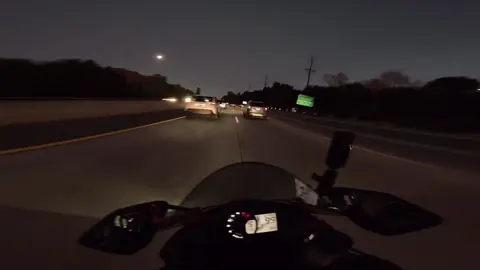 Swimming in this traffic🤪 #motorcycle #cutup #lyrics #speed #night 