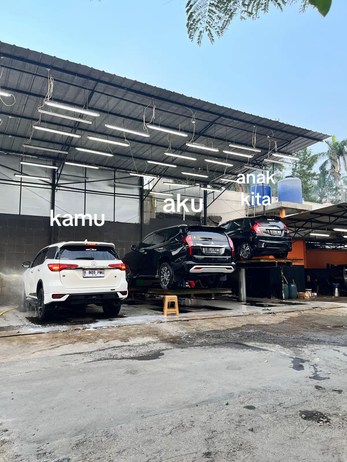 kasih bersih os @Gogo Car Wash  harus nya gw bawa innova ya 😅 #pajerosport #fortunergrsport #jazzgk5 #dieselpower #foryoupage 