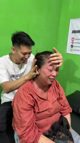 Pasien keluhan asam lambung dan syaraf kejepit Alhamdulillah ada perubahan setelah diterapi, Semoga makin disehatkan yaa bu🤲🏻😇 #fyp #viral #viralvideo #xyzbca #pengobatanalternatif #brahmanasanjaya #viraltiktok #virall 