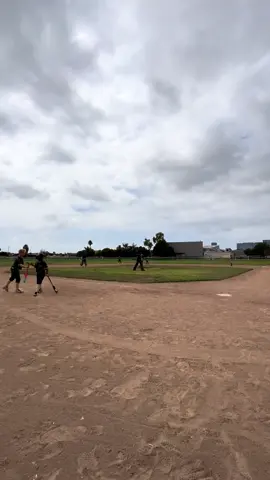 Take you’re base #baseball #beisbol #youthbaseball #ncsbaseball #baseballtournament 