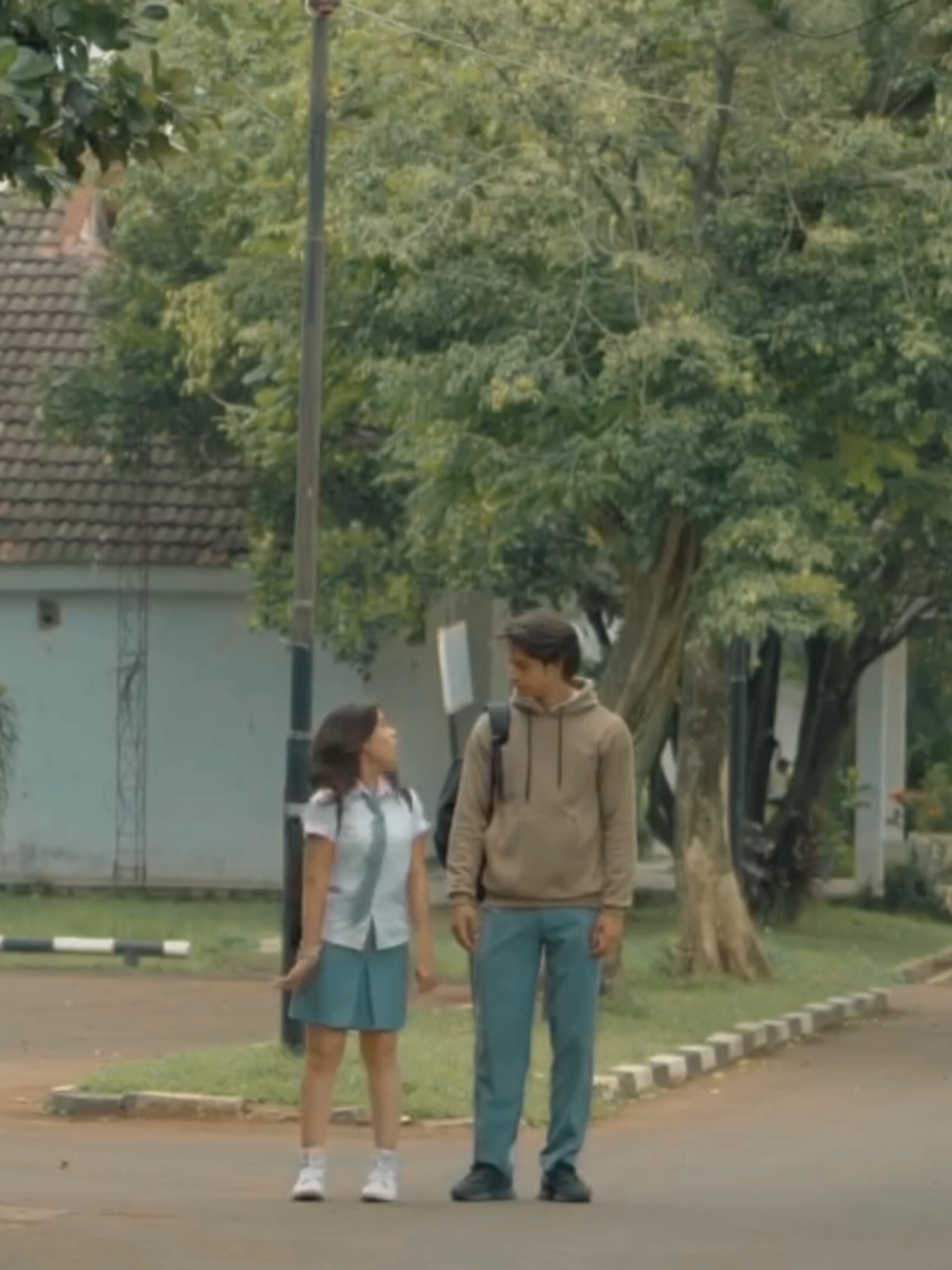 what if : Mohan Aqeela udah jadian tapi melawan restu. yang sebelumnya kan serangan fajar, sekarang serangan malam. siapa yang gamon?! #moqeel #aryamohan #aqeelacalista #asmaragenz 